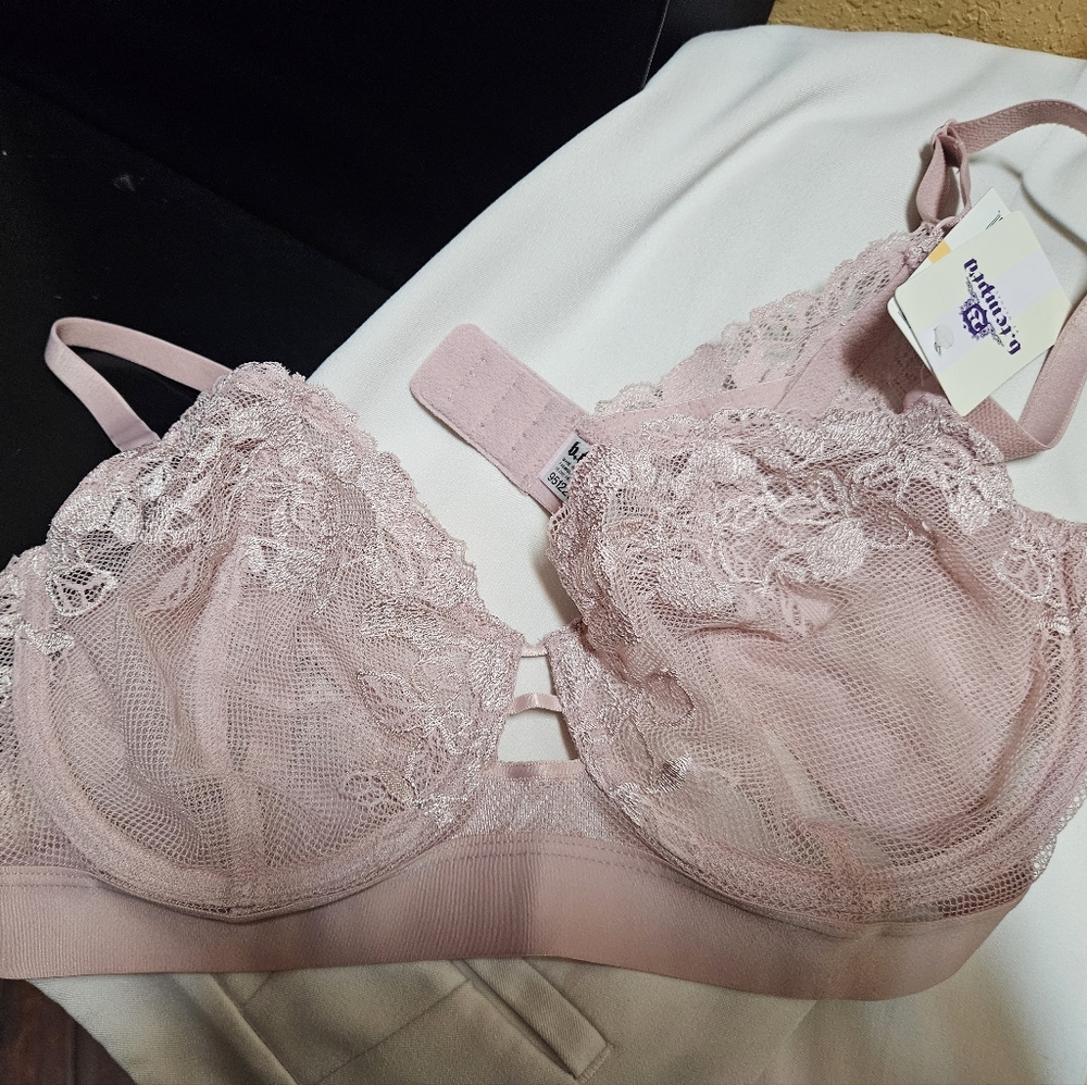 b.tempt'd Women's Opening Act Lingerie Lace Unlined Underwire Bra